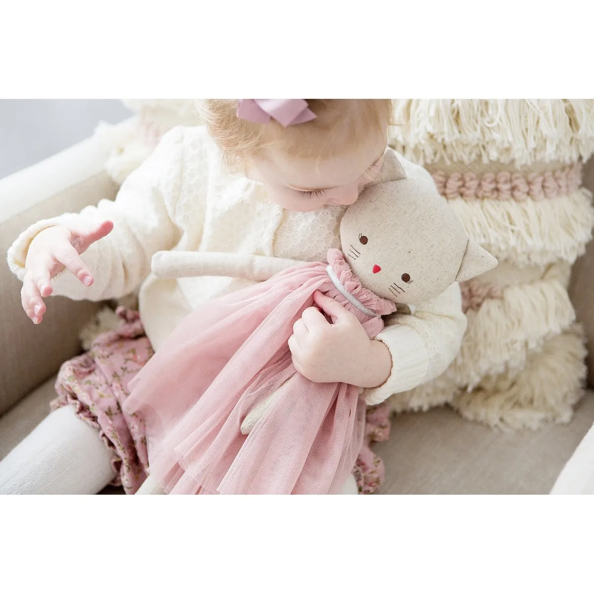 Alimrose aurelie linen cat doll