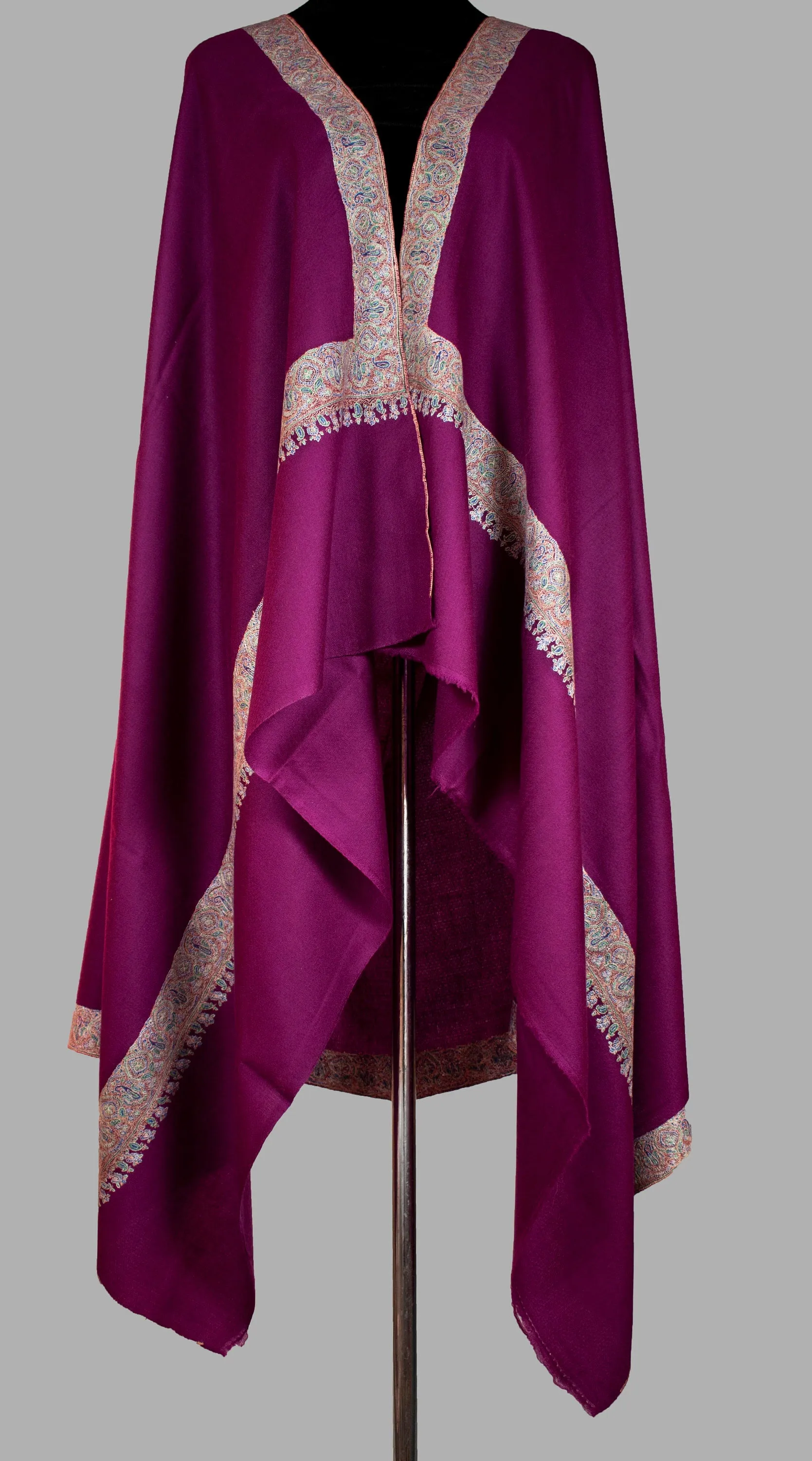 Border Sozni Pure Pashmina/Cashmere Scarf/Shawl, Handwoven on Hand loom & Hand Embroided in Kashmir, Luxury, Masterpiece.
