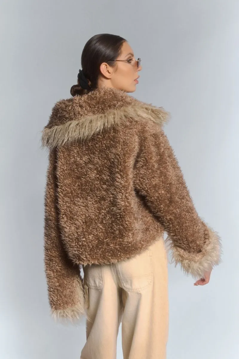 CROPPED FAUX FUR JACKET WITH TURN-UP CUFFS IN BEIGE