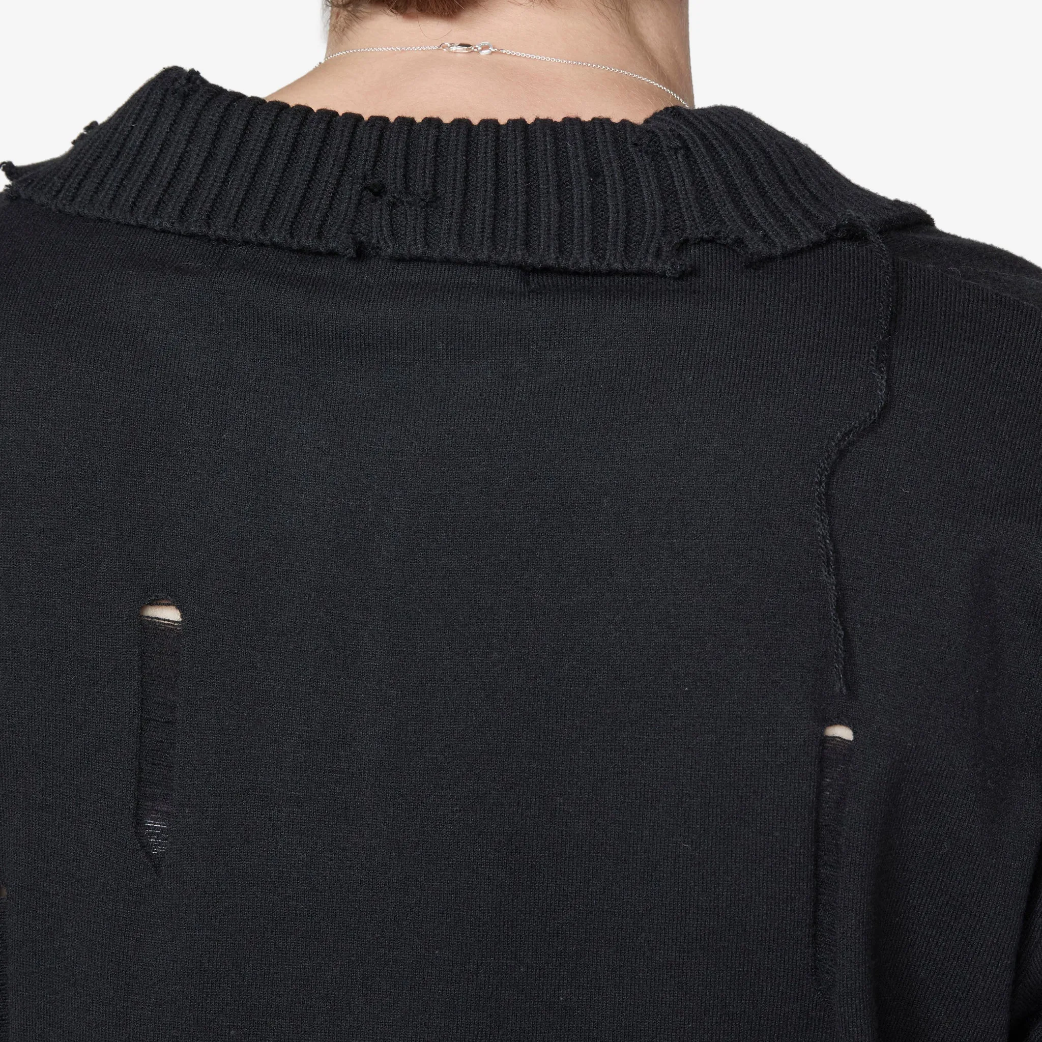 Damaged Polo Sweater Black | Pink