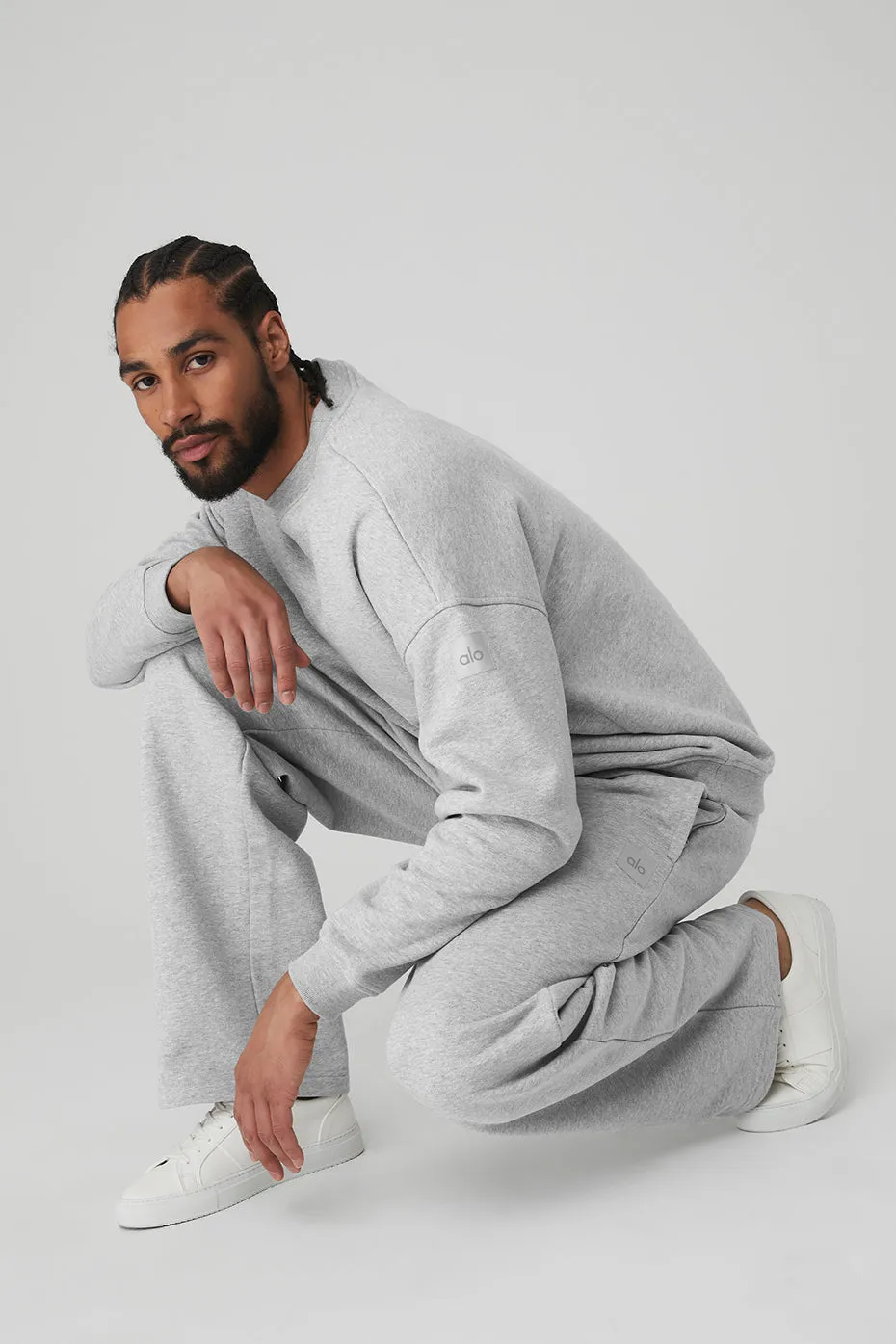 Men's Renown Crew Neck Pullover & Renown Sweatpant Set