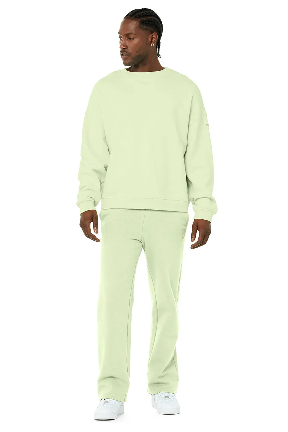 Men's Renown Crew Neck Pullover & Renown Sweatpant Set