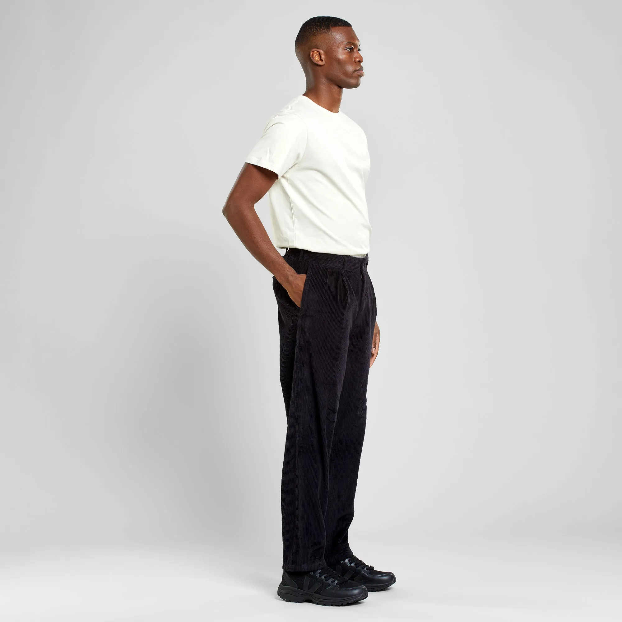 SOLLENTUNA CORDUROY - Black Pant