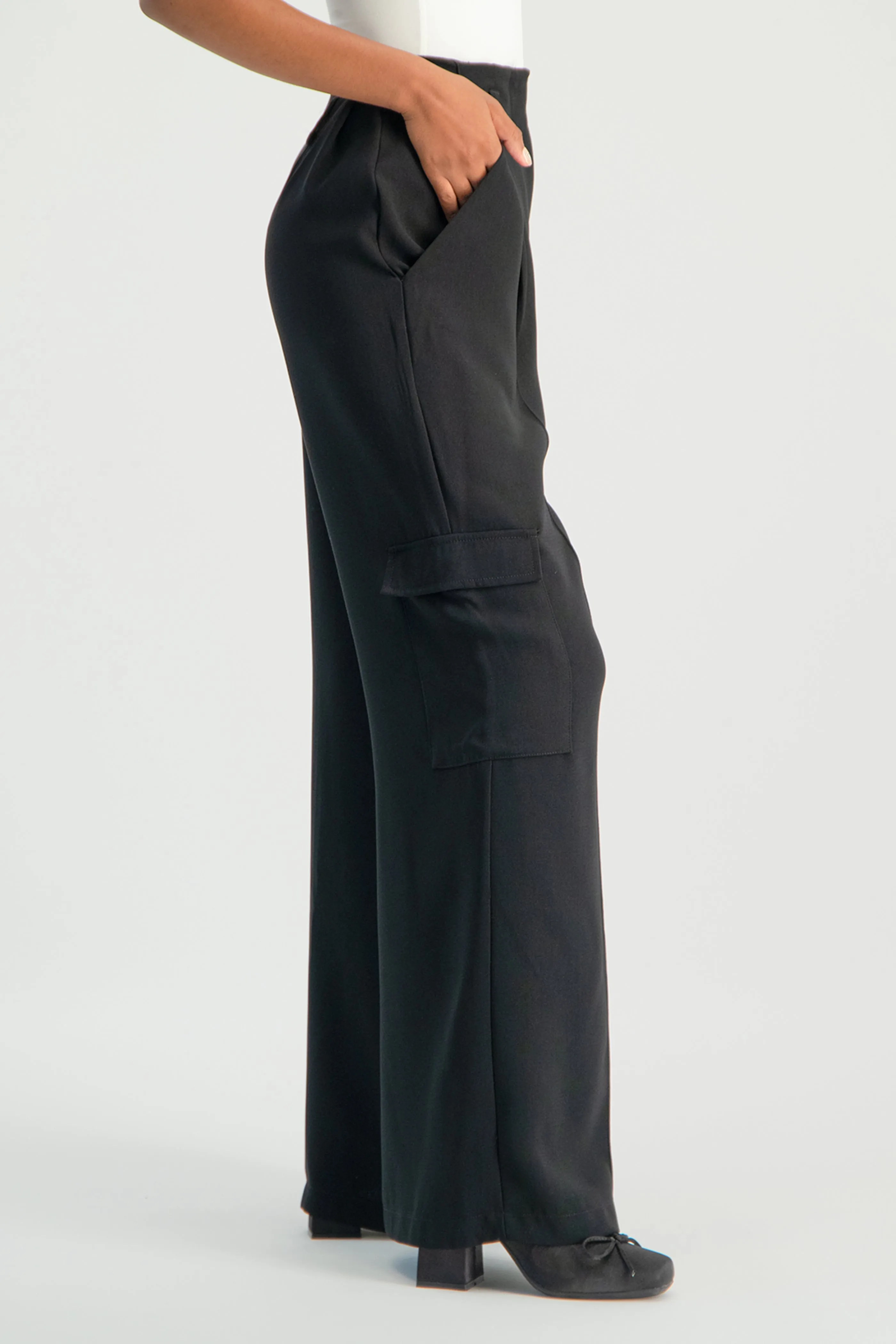 Taytum Wide Leg Cargo Suit Pant - Black
