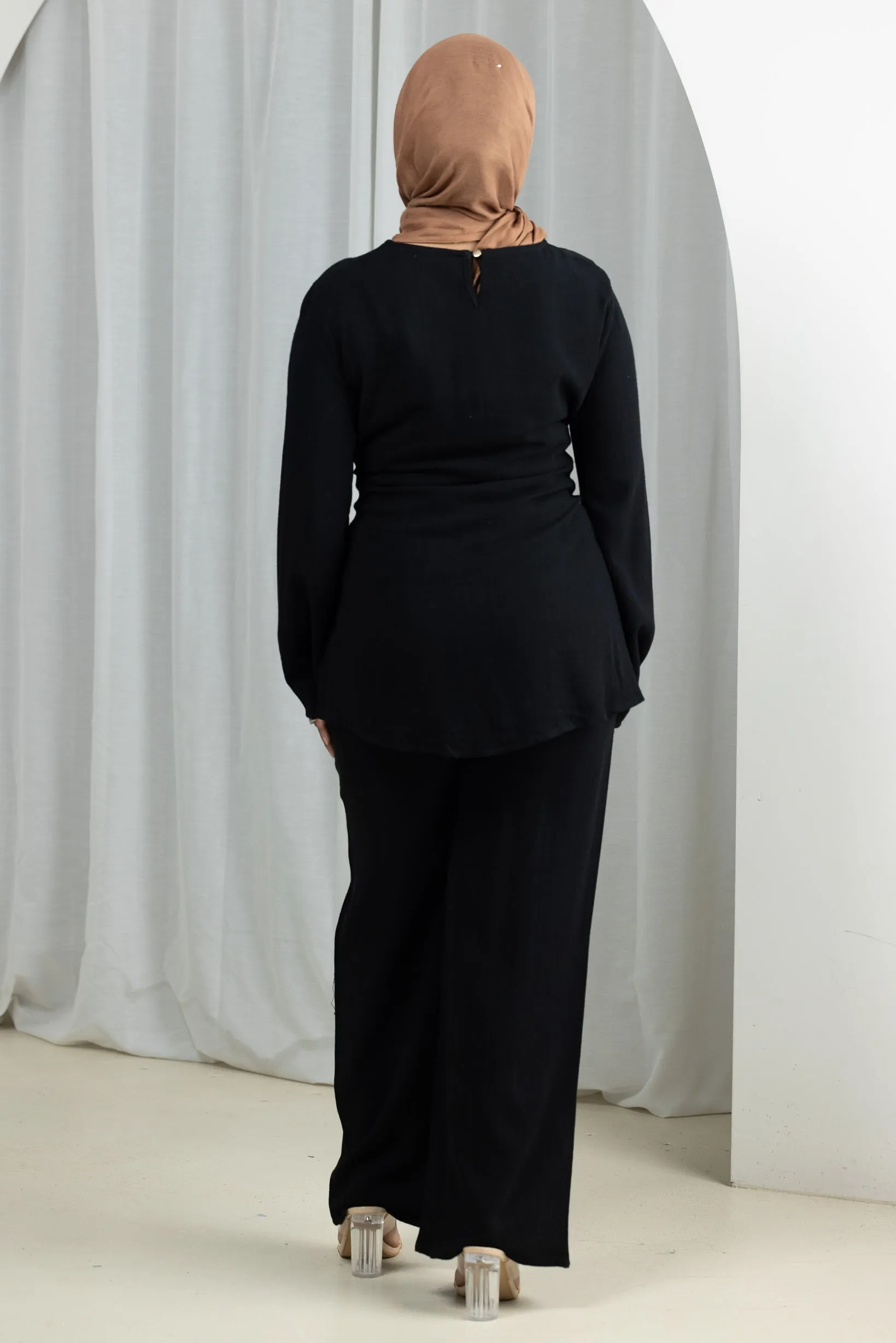 Tiya Tie Front Linen Set