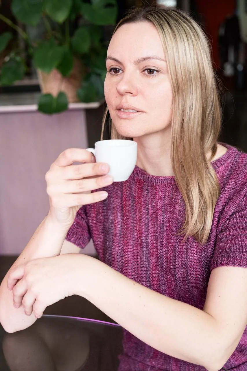 Vertiligne | Pullover short sleeves - Free knitting pattern