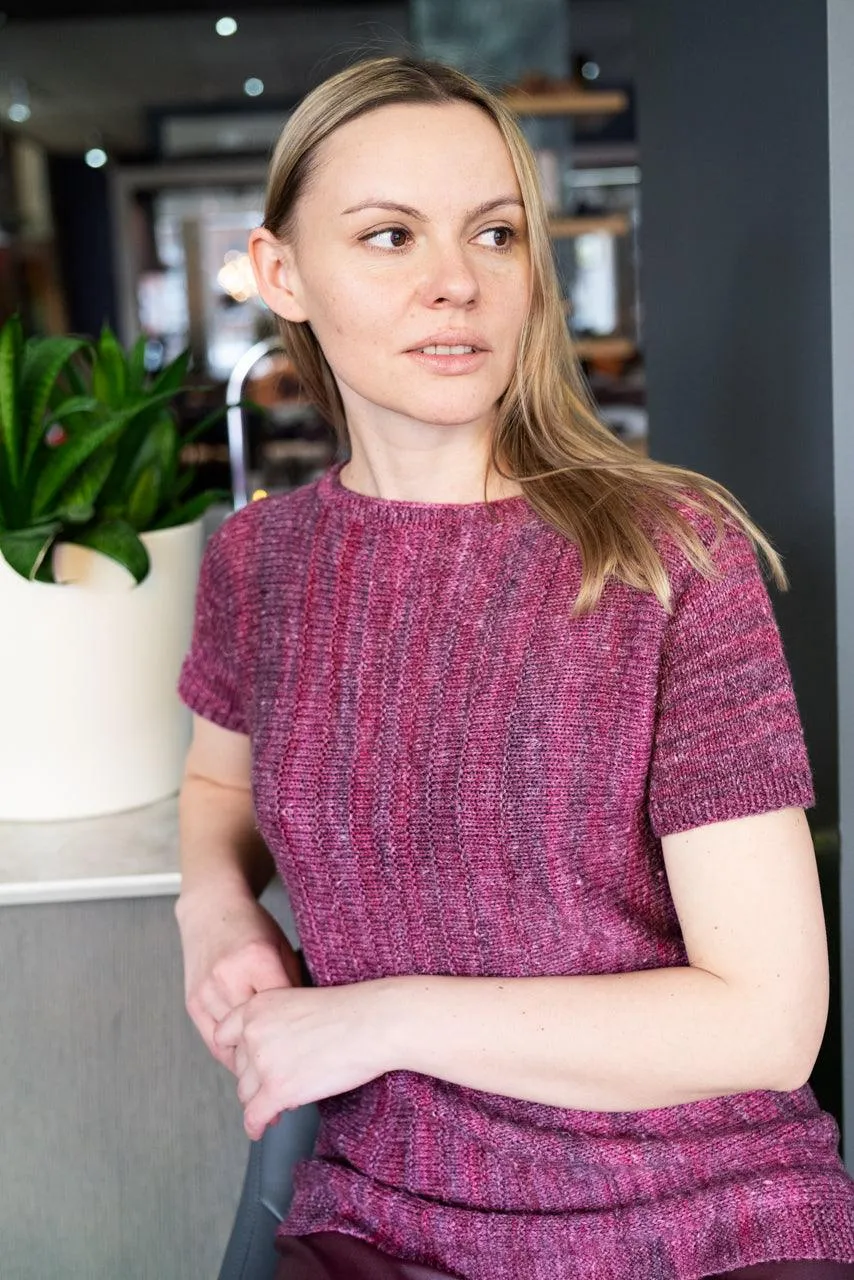 Vertiligne | Pullover short sleeves - Free knitting pattern