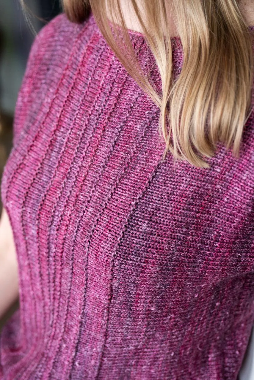 Vertiligne | Pullover short sleeves - Free knitting pattern