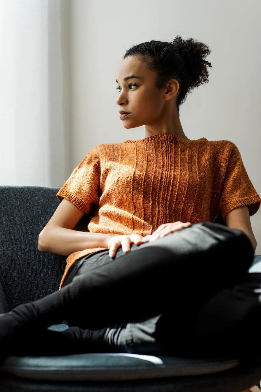 Vertiligne | Pullover short sleeves - Free knitting pattern